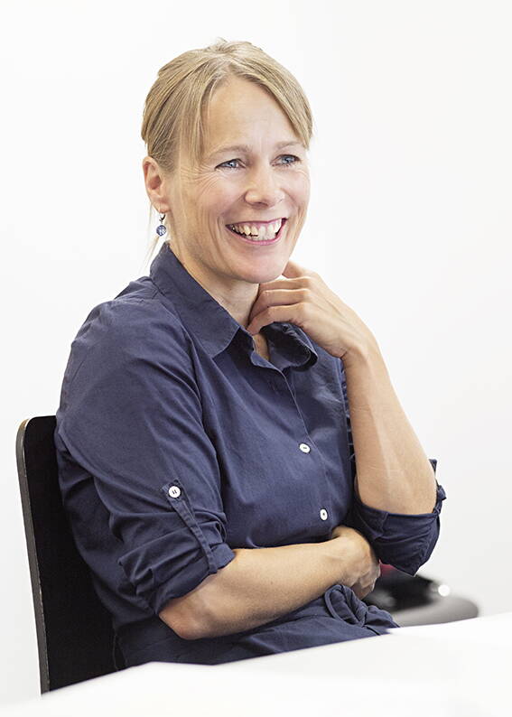 portrait_anna_zbinden.jpg